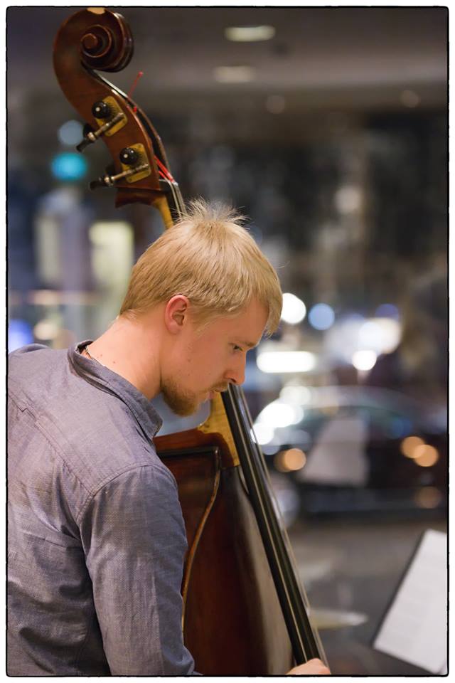 Sello artist playing double bass